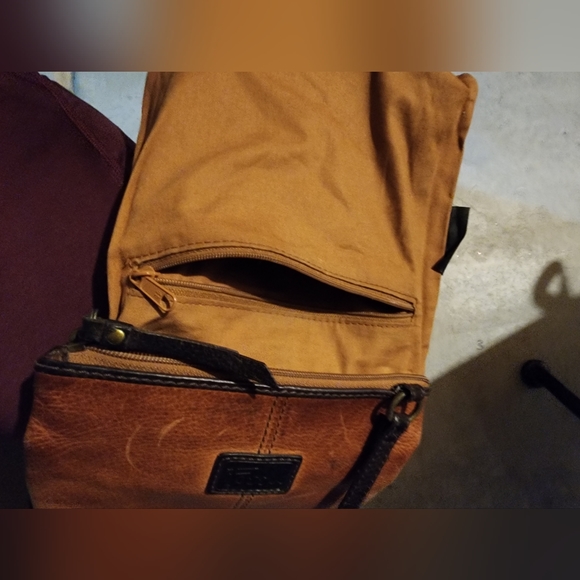 Fossil crossbody purse - Picture 2 of 15